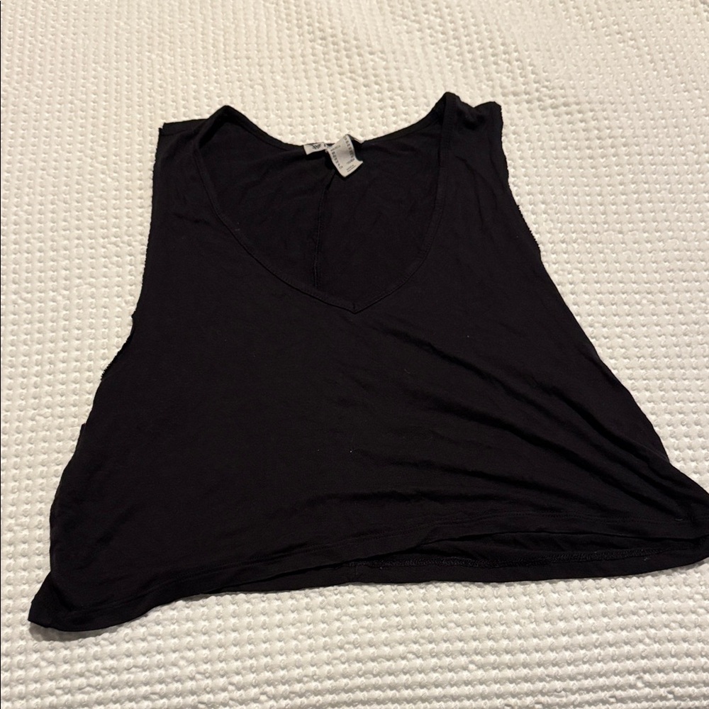 Forever 21 Black V-Neck Tank Top